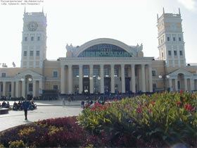 Вокзал в Харькове. Фото с сайта rusf.ru (с)