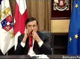 Михаил Саакашвили ест галстук, фото http://s44.radikal.ru/