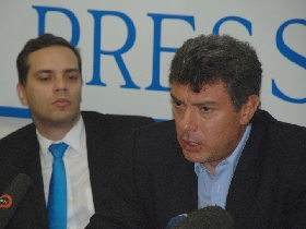 Борис Немцов и Владимир Милов. Фото Каспарова.Ru