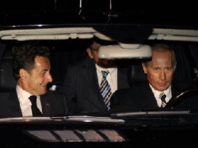 Владимир Путин и Николя Саркози. Фото с сайта: www.itogi.ru
