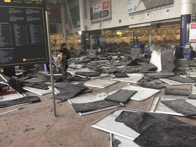 Взрыв в аэропорту Завентем в Брюсселе. Фото: twitter.com/AlgoaFMNews