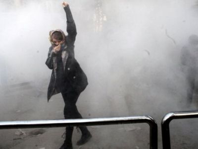 На демонстрации в Иране, декабрь 2017. Фото: bbc.com