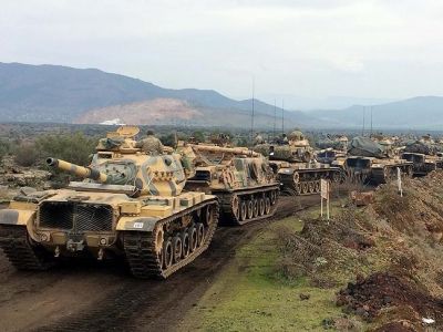 Турецкие танки в районе сирийско-турецкой границы под Африном. Источник - aa.com.tr
