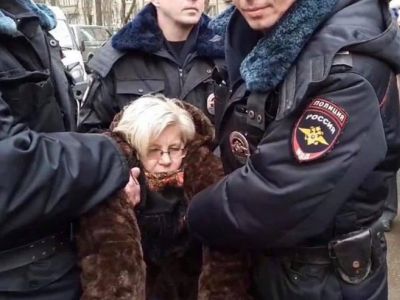 Задержания в ходе протестов против застройщиков в Кунцево, 19.11.18. Фото: t.me/SerpomPo