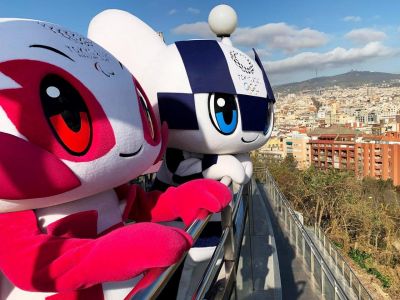Сомэйти и Марайтова - талисманы (маскоты) Паралимпийских и Олимпийских игр в Токио. Фото: Reuters