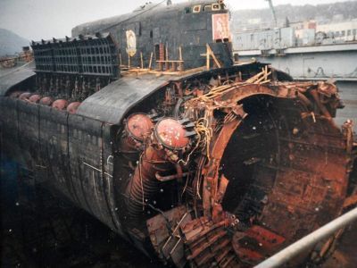 Подводная лодка К-141 "Курск" после гибели