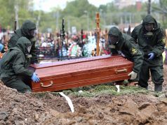 Похороны пациентов, умерших от коронавируса, на Бутовском кладбище. Фото: Кирилл Зыков / АГН Москва